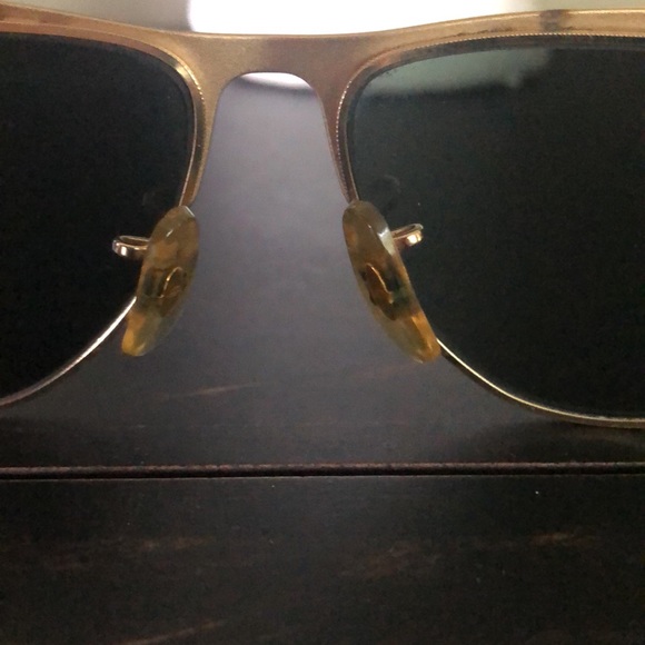 Vintage Ray-Ban Olympian Matte Gold Frame sunglasses with case - Picture 8 of 16